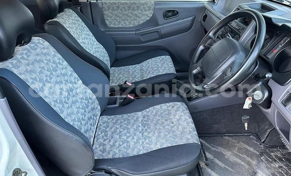 Buy Used Mitsubishi Pajero White Car in Bariadi in Simiyu Buy Used Mitsubishi Pajero White Car in Bariadi in Simiyu