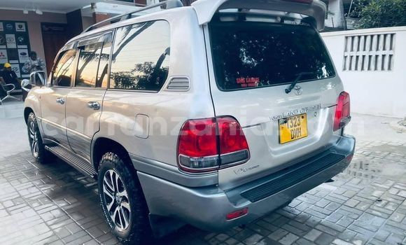 Nunua Ilio tumika Toyota Land Cruiser Nyingine Gari ndani ya Bariadi nchini Simiyu Nunua Ilio tumika Toyota Land Cruiser Nyingine Gari ndani ya Bariadi nchini Simiyu