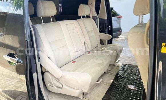 Nunua Ilio tumika Toyota Alphard Nyeusi Gari ndani ya Babati Mjini nchini Manyara Nunua Ilio tumika Toyota Alphard Nyeusi Gari ndani ya Babati Mjini nchini Manyara