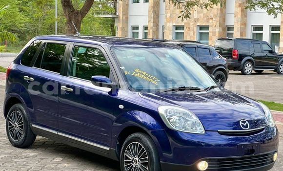 Nunua Ilio tumika Mazda Verisa Bluu Gari ndani ya Buhigwe nchini Kigoma