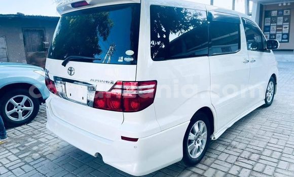 Nunua Ilio tumika Toyota Alphard Nyeupe Gari ndani ya Bariadi nchini Simiyu Nunua Ilio tumika Toyota Alphard Nyeupe Gari ndani ya Bariadi nchini Simiyu