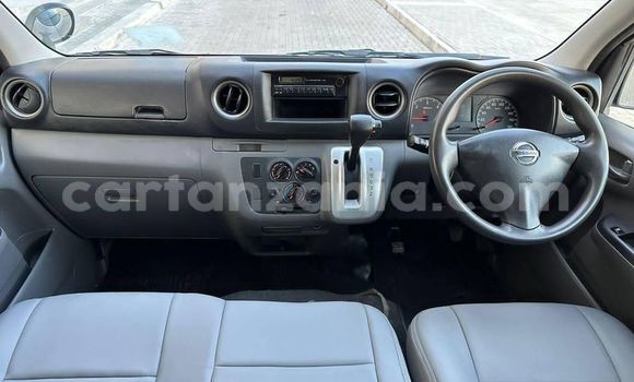 Nunua Ilio tumika Nissan Caravan Nyeupe Gari ndani ya Bahi nchini Dodoma Nunua Ilio tumika Nissan Caravan Nyeupe Gari ndani ya Bahi nchini Dodoma