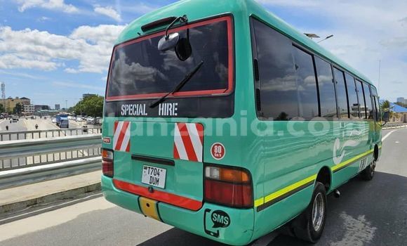 Nunua Ilio tumika Toyota Coaster Nyingine Gari ndani ya Biharamulo nchini Kagera Nunua Ilio tumika Toyota Coaster Nyingine Gari ndani ya Biharamulo nchini Kagera
