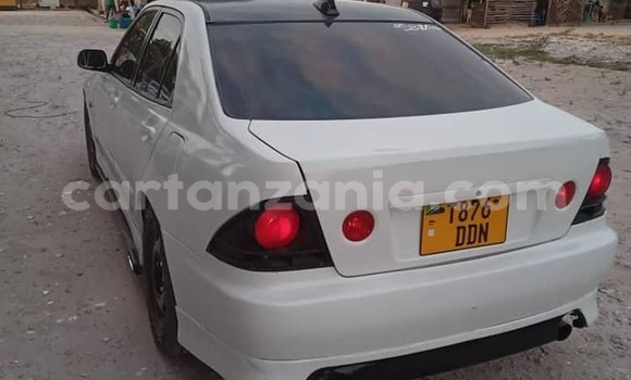 Buy Used Toyota Altezza White Car in Biharamulo in Kagera Buy Used Toyota Altezza White Car in Biharamulo in Kagera