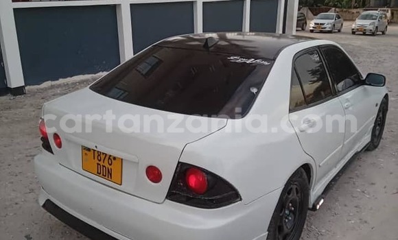 Buy Used Toyota Altezza White Car in Biharamulo in Kagera Buy Used Toyota Altezza White Car in Biharamulo in Kagera