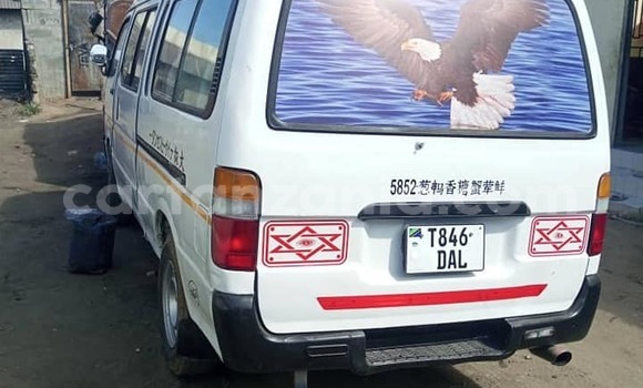 Buy Used Toyota Hiace White Car in Bariadi in Simiyu Buy Used Toyota Hiace White Car in Bariadi in Simiyu