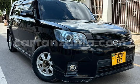 Nunua Ilio tumika Toyota Corolla Rumion Nyeusi Gari ndani ya Bariadi nchini Simiyu