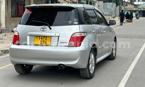 Buy Used Toyota IST Silver Car in Dar es Salaam in Dar es Salaam Buy Used Toyota IST Silver Car in Dar es Salaam in Dar es Salaam