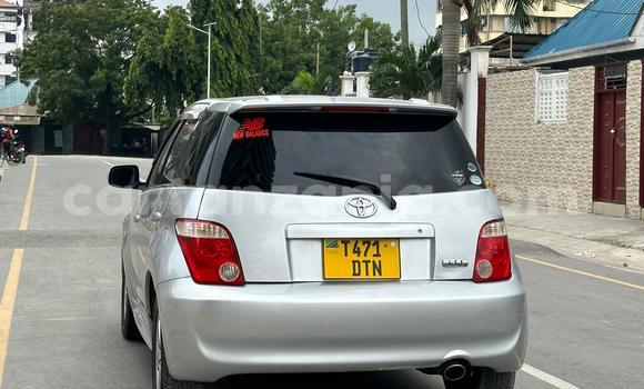 Buy Used Toyota IST Silver Car in Dar es Salaam in Dar es Salaam Buy Used Toyota IST Silver Car in Dar es Salaam in Dar es Salaam