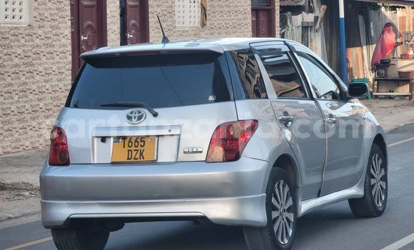 Buy Used Toyota IST Silver Car in Dar es Salaam in Dar es Salaam Buy Used Toyota IST Silver Car in Dar es Salaam in Dar es Salaam