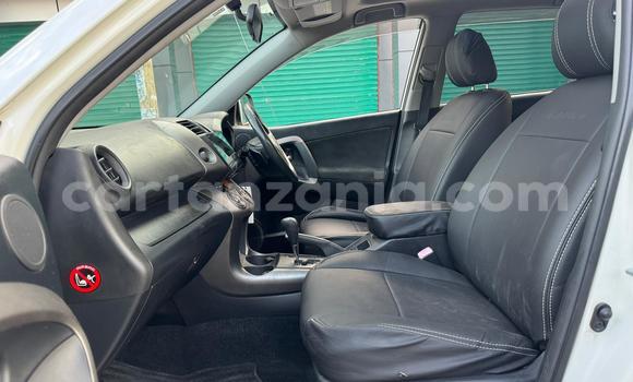 Buy Used Toyota Vanguard White Car in Dar es Salaam in Dar es Salaam Buy Used Toyota Vanguard White Car in Dar es Salaam in Dar es Salaam