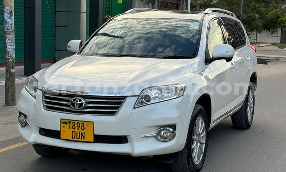 Buy Used Toyota Vanguard White Car in Dar es Salaam in Dar es Salaam Buy Used Toyota Vanguard White Car in Dar es Salaam in Dar es Salaam