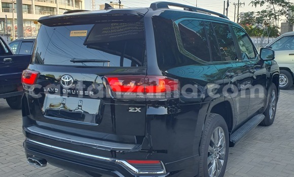 Buy Used Toyota Land Cruiser Black Car in Dar es Salaam in Dar es Salaam Buy Used Toyota Land Cruiser Black Car in Dar es Salaam in Dar es Salaam