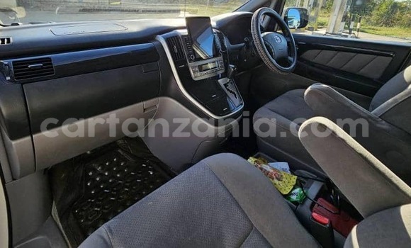 Buy Used Toyota Noah White Car in Dar es Salaam in Dar es Salaam Buy Used Toyota Noah White Car in Dar es Salaam in Dar es Salaam