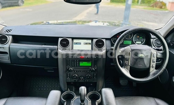 Nunua Ilio tumika Land Rover Discovery Nyeusi Gari ndani ya Dar es Salaam nchini Dar es Salaam Nunua Ilio tumika Land Rover Discovery Nyeusi Gari ndani ya Dar es Salaam nchini Dar es Salaam