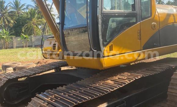 Buy Used Caterpillar 120 Other Truck in Dar es Salaam in Dar es Salaam