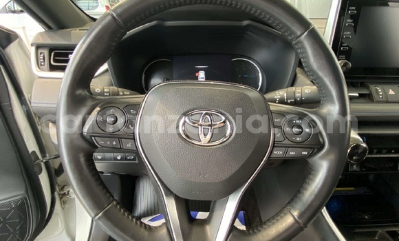 Buy Used Toyota RAV4 White Car in Import - Dubai in Arusha Buy Used Toyota RAV4 White Car in Import - Dubai in Arusha