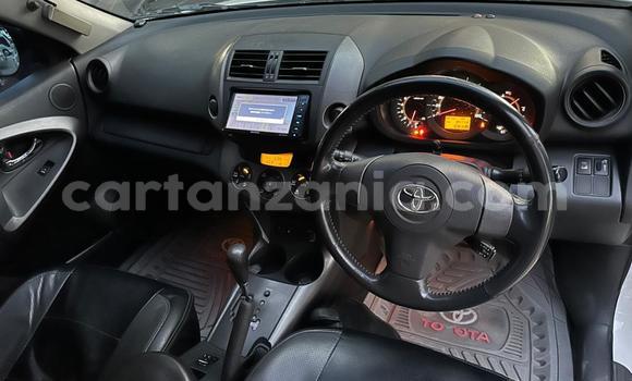 Nunua Ilio tumika Toyota RAV4 Nyeupe Gari ndani ya Dar es Salaam nchini Dar es Salaam Nunua Ilio tumika Toyota RAV4 Nyeupe Gari ndani ya Dar es Salaam nchini Dar es Salaam