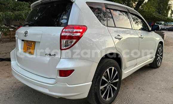 Nunua Ilio tumika Toyota RAV4 Nyeupe Gari ndani ya Dar es Salaam nchini Dar es Salaam Nunua Ilio tumika Toyota RAV4 Nyeupe Gari ndani ya Dar es Salaam nchini Dar es Salaam