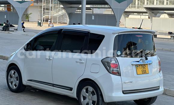 Buy Used Toyota Ractis White Car in Dar es Salaam in Dar es Salaam Buy Used Toyota Ractis White Car in Dar es Salaam in Dar es Salaam