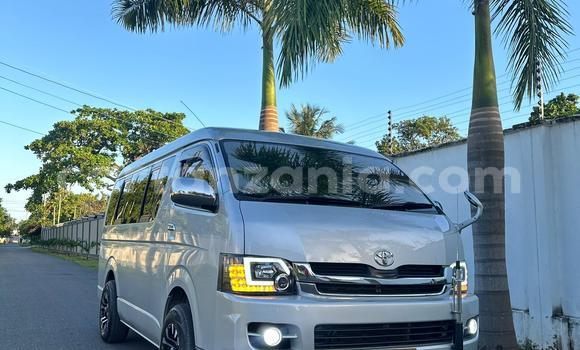 Buy Used Toyota Hiace Silver Car in Dar es Salaam in Dar es Salaam