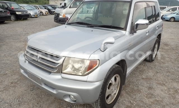 Nunua Imported Mitsubishi Pajero iO Fedha Gari ndani ya Dar es Salaam nchini Dar es Salaam Nunua Imported Mitsubishi Pajero iO Fedha Gari ndani ya Dar es Salaam nchini Dar es Salaam