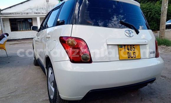 Buy Used Toyota IST Other Car in Bahi in Dodoma Buy Used Toyota IST Other Car in Bahi in Dodoma