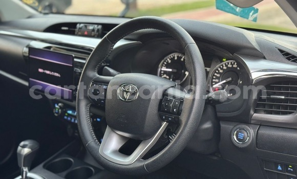 Nunua Ilio tumika Toyota Hiluxe VIGO Nyeusi Gari ndani ya Dar es Salaam nchini Dar es Salaam Nunua Ilio tumika Toyota Hiluxe VIGO Nyeusi Gari ndani ya Dar es Salaam nchini Dar es Salaam