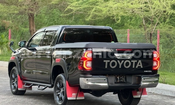 Nunua Ilio tumika Toyota Hiluxe VIGO Nyeusi Gari ndani ya Dar es Salaam nchini Dar es Salaam Nunua Ilio tumika Toyota Hiluxe VIGO Nyeusi Gari ndani ya Dar es Salaam nchini Dar es Salaam