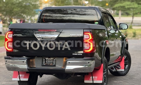 Nunua Ilio tumika Toyota Hiluxe VIGO Nyeusi Gari ndani ya Dar es Salaam nchini Dar es Salaam Nunua Ilio tumika Toyota Hiluxe VIGO Nyeusi Gari ndani ya Dar es Salaam nchini Dar es Salaam