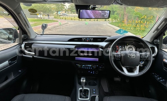 Nunua Ilio tumika Toyota Hiluxe VIGO Nyeusi Gari ndani ya Dar es Salaam nchini Dar es Salaam Nunua Ilio tumika Toyota Hiluxe VIGO Nyeusi Gari ndani ya Dar es Salaam nchini Dar es Salaam