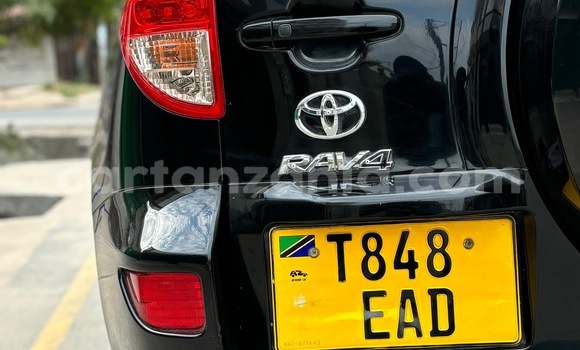 Nunua Ilio tumika Toyota RAV4 Nyeusi Gari ndani ya Dar es Salaam nchini Dar es Salaam Nunua Ilio tumika Toyota RAV4 Nyeusi Gari ndani ya Dar es Salaam nchini Dar es Salaam