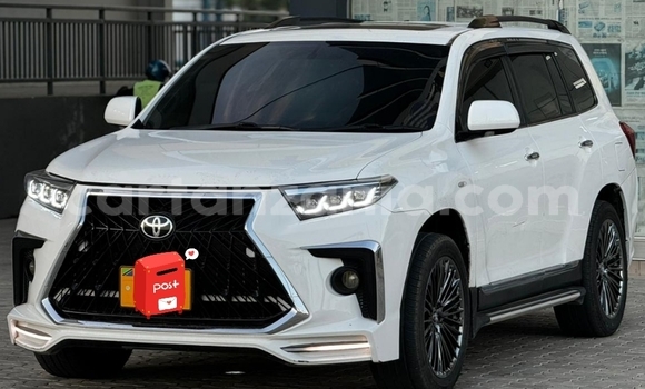 Buy Used Toyota Kluger White Car in Dar es Salaam in Dar es Salaam Buy Used Toyota Kluger White Car in Dar es Salaam in Dar es Salaam