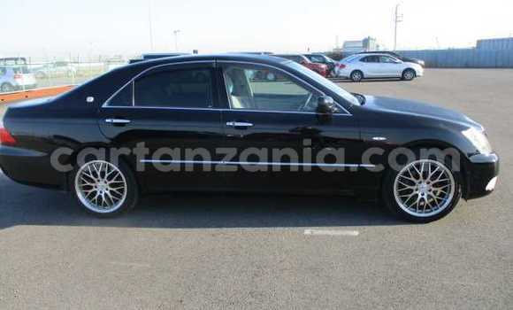 Buy Used Toyota Crown Black Car in Dar es Salaam in Dar es Salaam Buy Used Toyota Crown Black Car in Dar es Salaam in Dar es Salaam