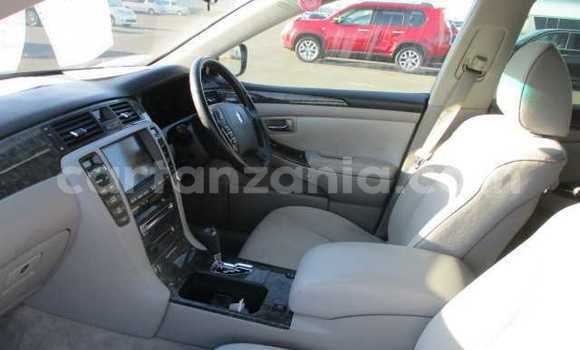 Buy Used Toyota Crown Black Car in Dar es Salaam in Dar es Salaam Buy Used Toyota Crown Black Car in Dar es Salaam in Dar es Salaam