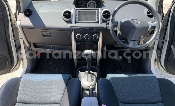 Buy Used Toyota IST White Car in Dar es Salaam in Dar es Salaam Buy Used Toyota IST White Car in Dar es Salaam in Dar es Salaam