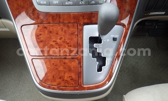 Nunua Ilio tumika Toyota Alphard Nyeupe Gari ndani ya Dar es Salaam nchini Dar es Salaam Nunua Ilio tumika Toyota Alphard Nyeupe Gari ndani ya Dar es Salaam nchini Dar es Salaam