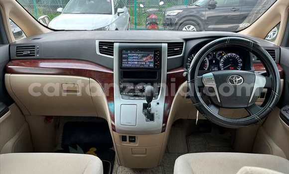 Buy Used Toyota Alphard White Car in Dar es Salaam in Dar es Salaam Buy Used Toyota Alphard White Car in Dar es Salaam in Dar es Salaam