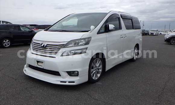 Buy Used Toyota Vellfire White Car in Dar es Salaam in Dar es Salaam Buy Used Toyota Vellfire White Car in Dar es Salaam in Dar es Salaam