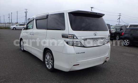 Buy Used Toyota Vellfire White Car in Dar es Salaam in Dar es Salaam Buy Used Toyota Vellfire White Car in Dar es Salaam in Dar es Salaam