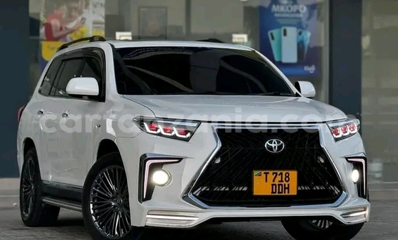Buy Used Toyota Highlander White Car in Biharamulo in Kagera Buy Used Toyota Highlander White Car in Biharamulo in Kagera