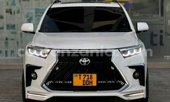 Buy Used Toyota Highlander White Car in Biharamulo in Kagera Buy Used Toyota Highlander White Car in Biharamulo in Kagera