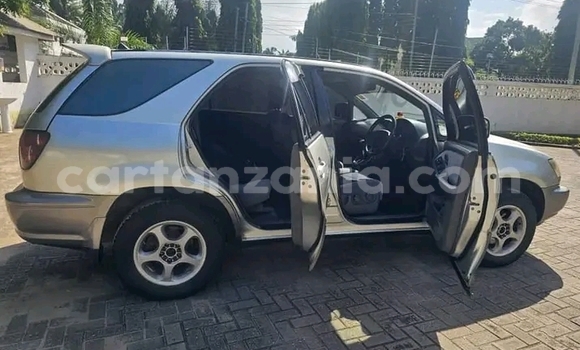 Buy Used Toyota Harrier Other Car in Bariadi in Simiyu