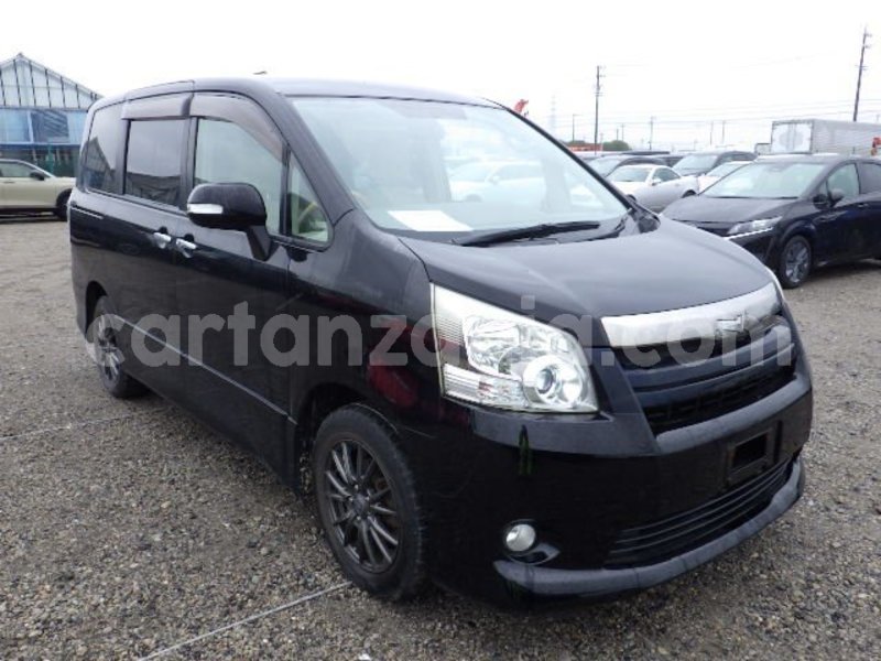 Big with watermark toyota noah dar es salaam dar es salaam 22698