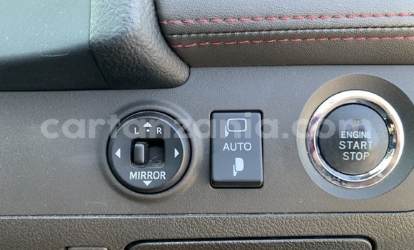 Buy Used Toyota Crown White Car in Dar es Salaam in Dar es Salaam Buy Used Toyota Crown White Car in Dar es Salaam in Dar es Salaam