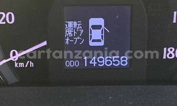 Buy Used Toyota Crown White Car in Dar es Salaam in Dar es Salaam Buy Used Toyota Crown White Car in Dar es Salaam in Dar es Salaam