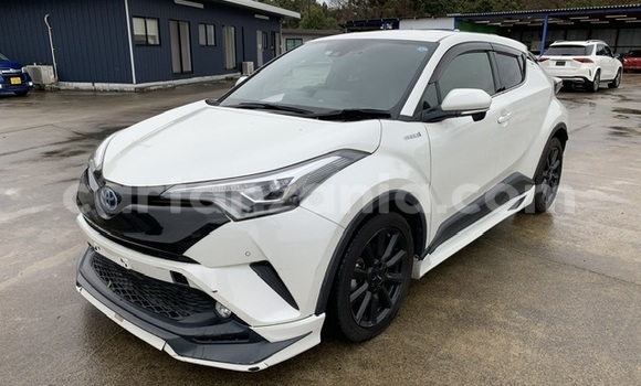 Buy Used Toyota C-HR White Car in Dar es Salaam in Dar es Salaam Buy Used Toyota C-HR White Car in Dar es Salaam in Dar es Salaam