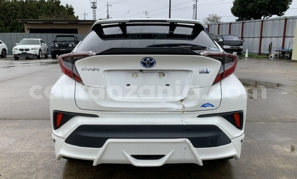 Buy Used Toyota C-HR White Car in Dar es Salaam in Dar es Salaam Buy Used Toyota C-HR White Car in Dar es Salaam in Dar es Salaam