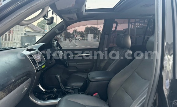 Nunua Mpya Toyota Prado Nyeusi Gari ndani ya Dar es Salaam nchini Dar es Salaam Nunua Mpya Toyota Prado Nyeusi Gari ndani ya Dar es Salaam nchini Dar es Salaam