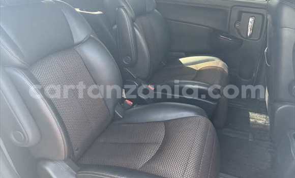 Nunua Ilio tumika Nissan Elgrand Nyeupe Gari ndani ya Arusha nchini Arusha Nunua Ilio tumika Nissan Elgrand Nyeupe Gari ndani ya Arusha nchini Arusha